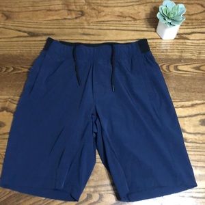 Men’s small Lululemon THE shorts 9 inch